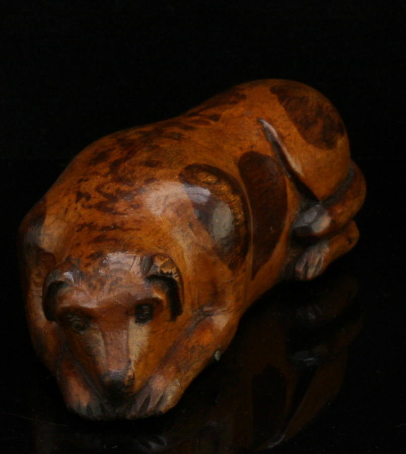 Treen Spotted Dog Snuff Box c.1860