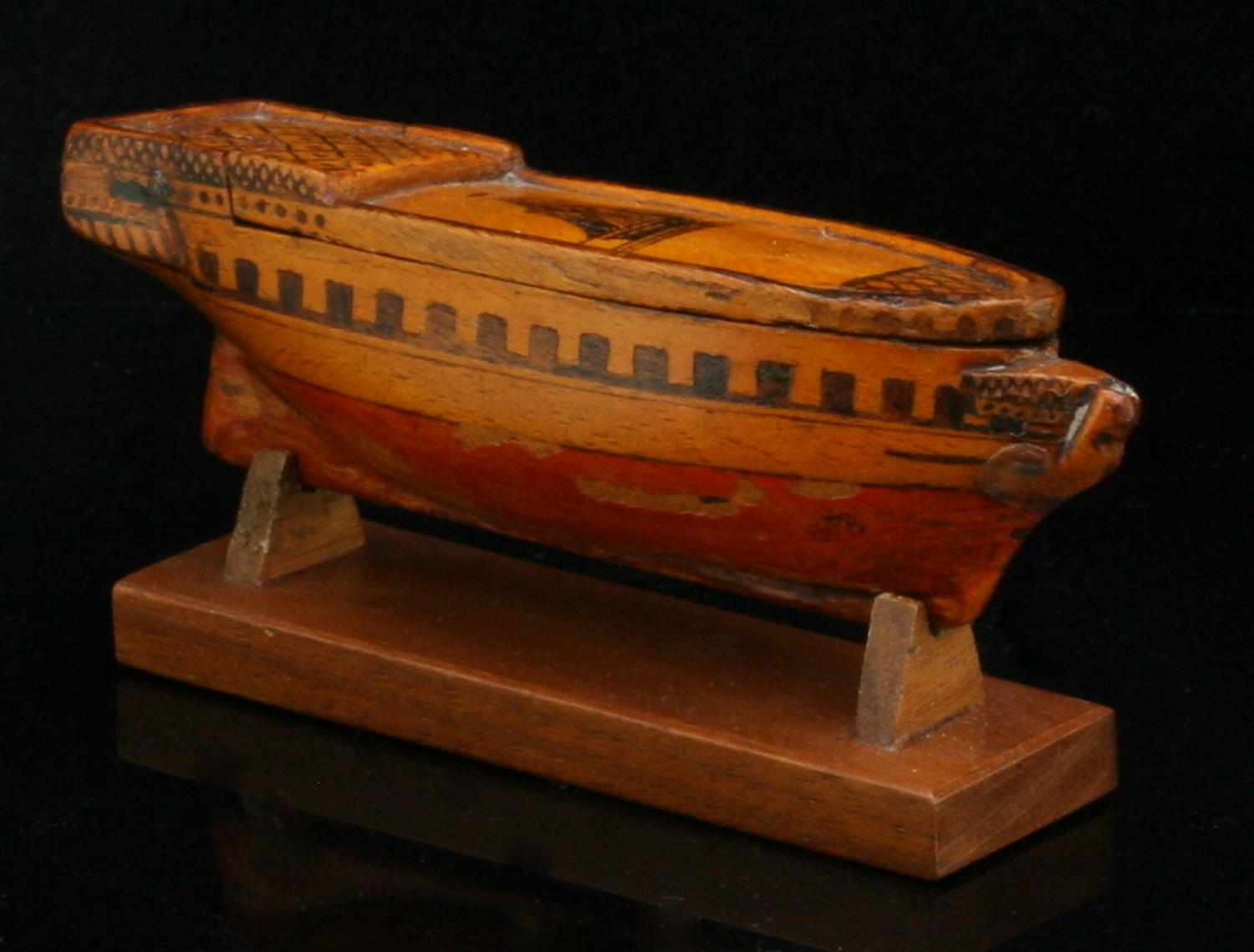 Treen Ship snuff box 19th century on a stand