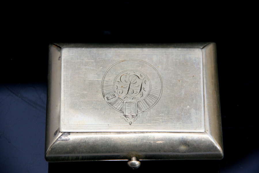 Secret mechanism metal snuff box 19th century