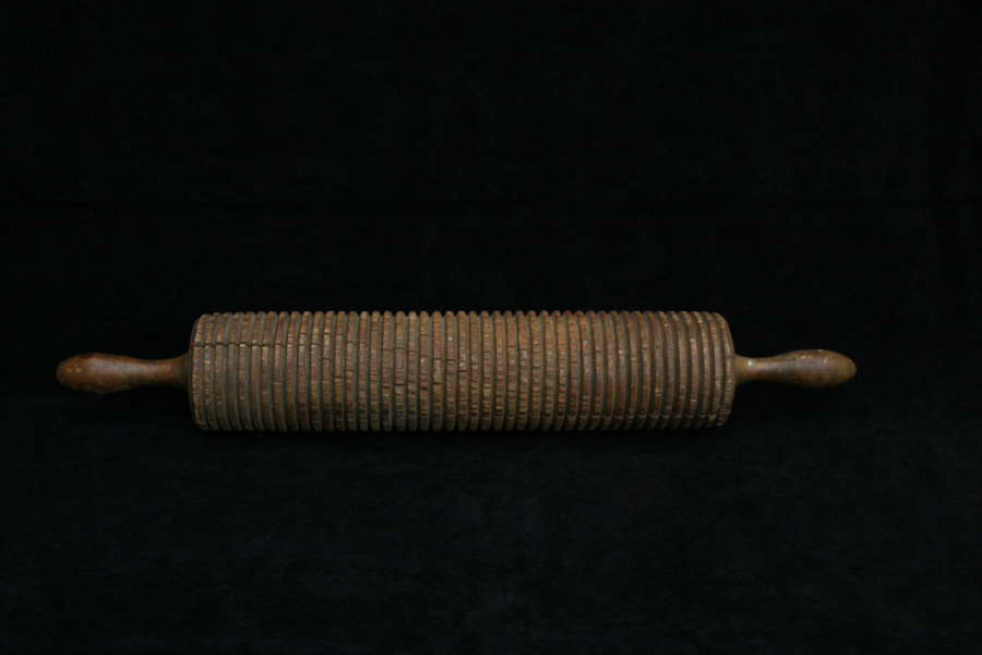 Treen Victorian Oats Rolling Pin 19th century