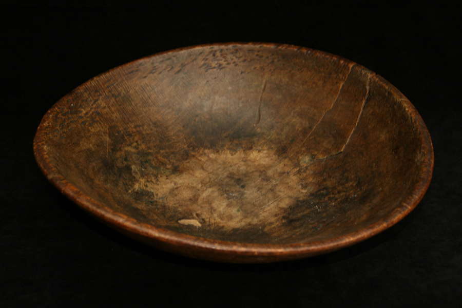 Treen 18th century Sycamore Dairy Bowl