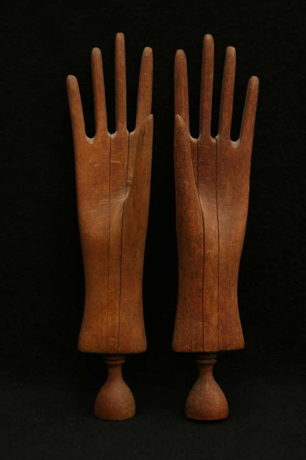 Pair of Beech Glove stretchers / Driers c.1900.