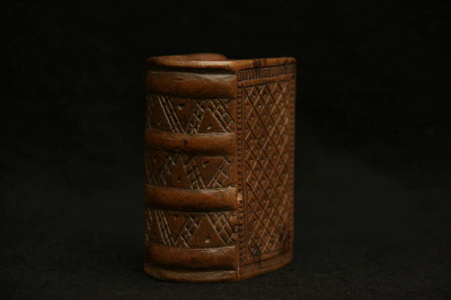 Treen Chip carved Book box form Snuff box, late 18th century