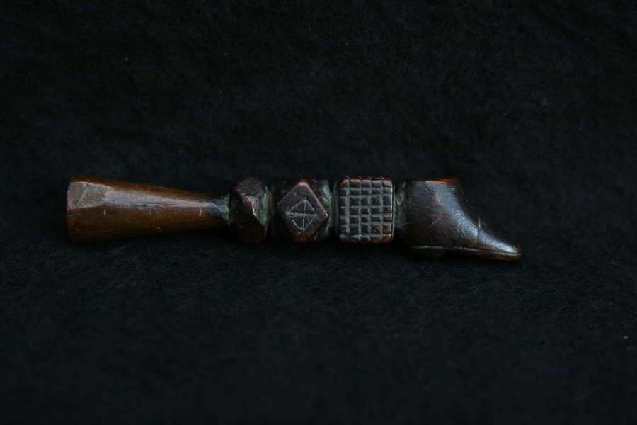 Early 18th century Treen Pipe Tamper